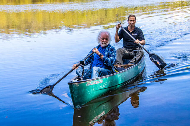 America’s Forests in Georgia / Another segment will feature restoration work on the Altamaha watershed , “ Georgia’s Little Amazon”. Chuck goes canoeing with Department of Natural Resources Biologist Jason Lee and discusses the importance of the habitat for the gopher tortoise, the elfin butterfly and the red cockaded woodpecker. 📸Photo by James Edward Mills. @americasforestswithchuck @chuck_leavell @joytripproject #americasforestswithchuck #AFCL #ChuckLeavell #chuck_leavell #georgia #americasforestwithchuckleavell #georgia #forests #ittakesaforest #rootforruralforests #workingforest #landowner #timber #sustainable #usewood #woodisgood #sustainability #nationalforests #optoutside #chooseoutdoors #rollingstones #keyboardist #joytripproject